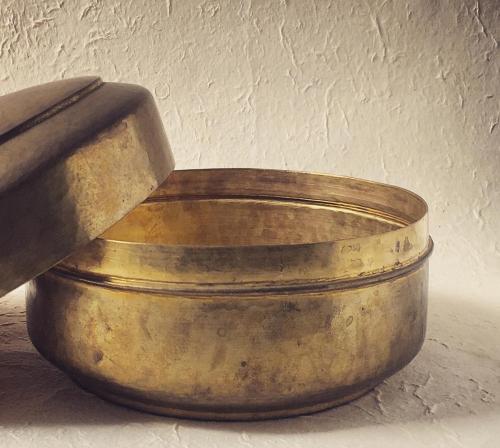 Goetz Hagmueller hand-beaten brass roti pot